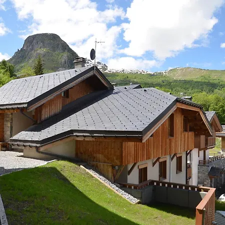 Confortable 10 Pers. Au Centre De St Martin De Belleville, Proche Teleski Et Commodites - Fr-1-452-67 Apartment *