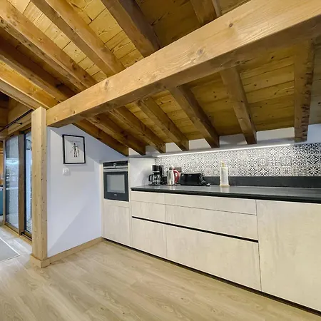 Confortable 10 Pers. Au Centre De St Martin De Belleville, Proche Teleski Et Commodites - Fr-1-452-67 Apartment *