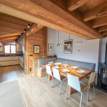 Confortable 10 Pers. Au Centre De St Martin De Belleville, Proche Teleski Et Commodites - Fr-1-452-67 *